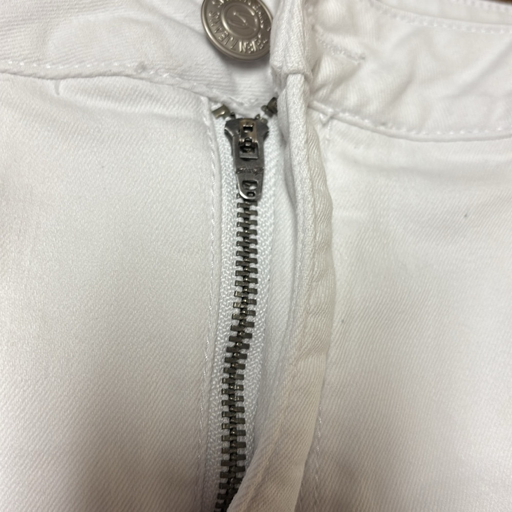 Seven7 White Denim Shorts "Weekend Shorts" Size 16 - Picture 5 of 9